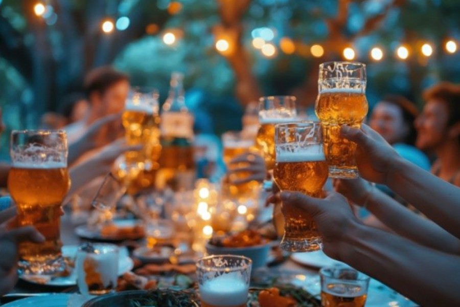 Festive Cocktails: Drinks to Elevate Your Celebrations
